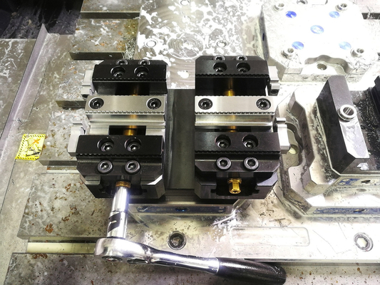 3kg 축 픽스처 50mm 클램핑 범위 4 축 vise 스테인레스 스틸