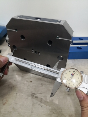 수동 4.0Kg 제로 포인트 클램핑 52mm CNC 밀링 테이블 클램프